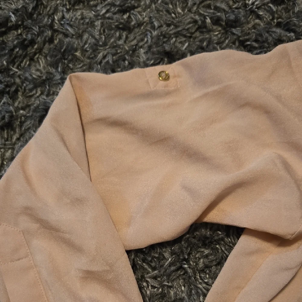 Calvin Klein Blouse - Picture 2 of 6